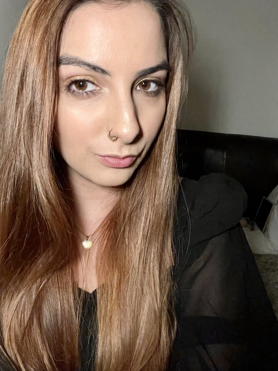 lizzybenge's tweet photo. So I finally went hairdressers 💁🏽‍♀️ 🥰 https://t.co/d6aV5Ue3cU