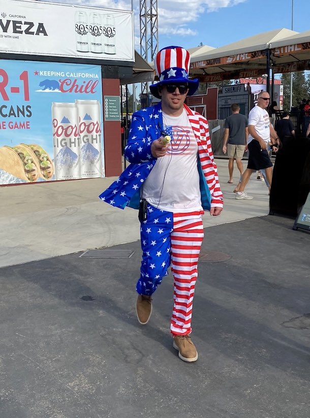 theSammySeegs's tweet photo. Ain’t no party like a Visalia July 3rd Party! https://t.co/TGqH7tmCGi