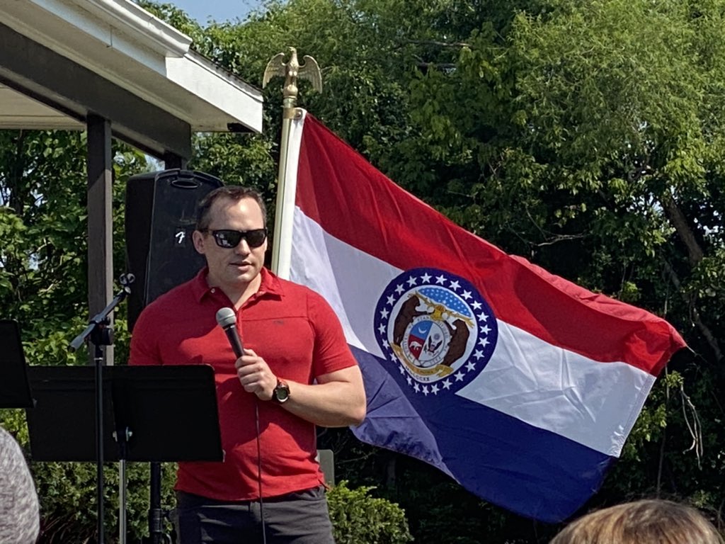 SaraForMissouri's tweet photo. Great #BackTheBlue #BackTheFlag event honoring Veterans, Law Enforcement and First Responders at Calvary Heritage Baptist Church in Columbia this morning! 🇺🇸🇺🇸🇺🇸#HappyIndependenceDay2021 https://t.co/Mg06K1UrZN