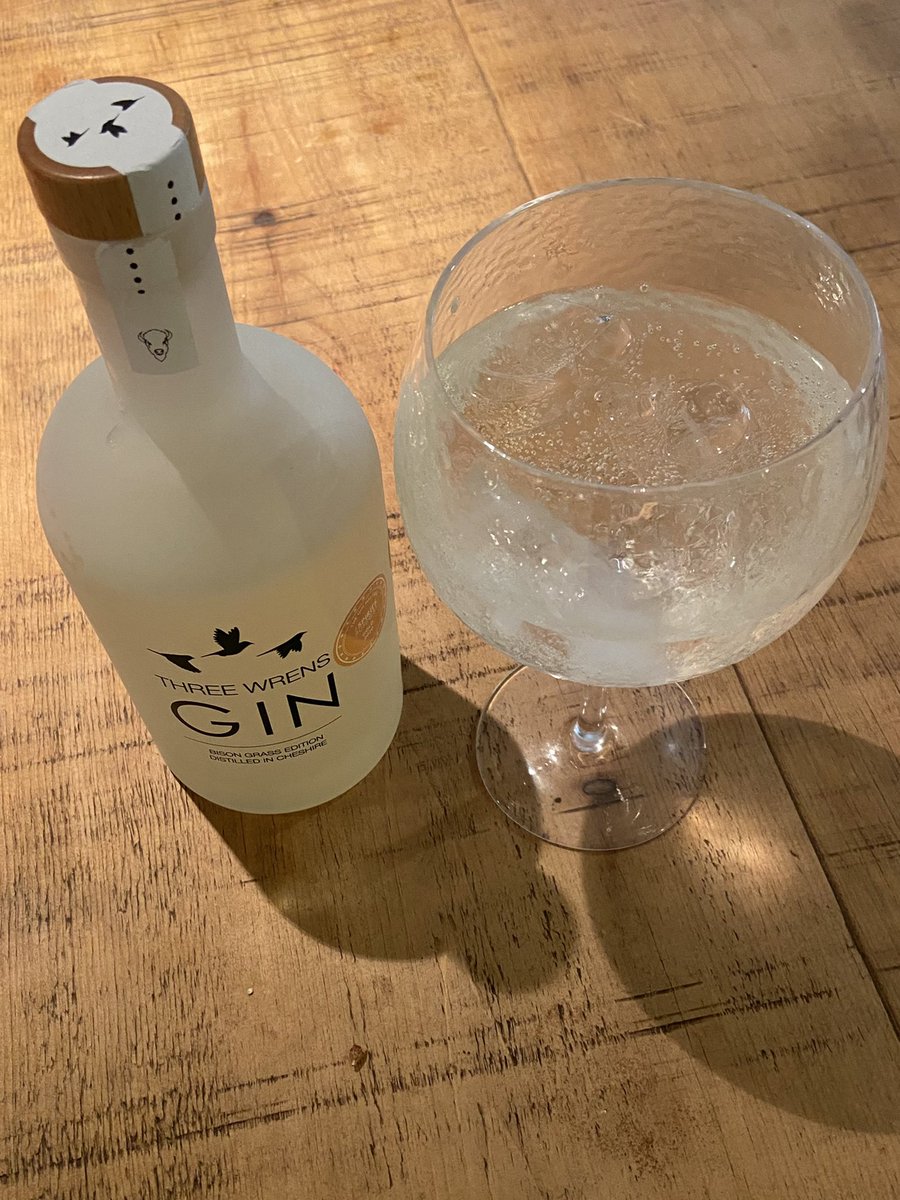 Courtesy of <a href="/thecooktwit/">The Cook Twit</a> I'm sampling the unique #BisonGrass #gin from <a href="/3wrensgin/">Three Wrens Distillery</a> distilled at Cholmondley, with the distinctive herb grown on site. A truly original mix of grassiness and citrus notes makes for a subtle, yet refreshing hit on the palate 👏👏👏