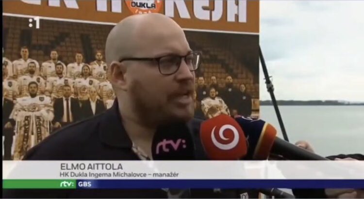 Suomi-Slovakia-Suomi sanakirjassa sanan auktoriteetti kohdalla: