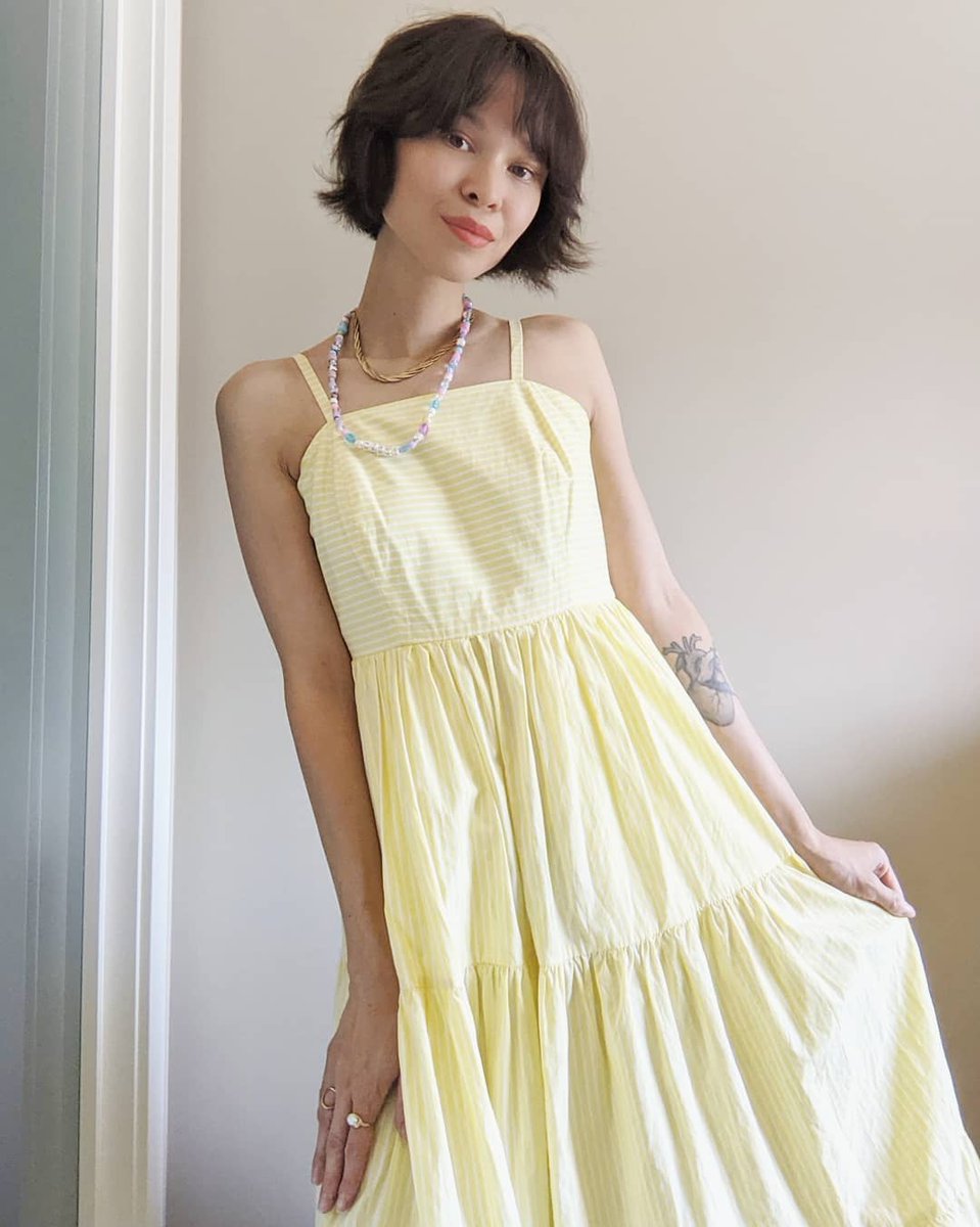 redbloomsalon's tweet image. 〰️ This effortless look is a whole summer vibe 〰️⁠
⁠
⁠
✨ Hair by intermediate stylist Lauren @_hairlo⁠
📸 @knit.naks ⁠
⁠
 #RedBloomInRealLife #redbloom #redbloomsalon