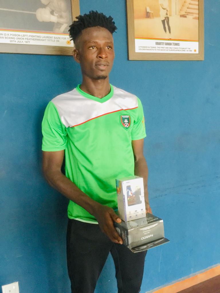 Txiwonders's tweet photo. CONGRATULATIONS TO GANIU ABASS FOR WINING HIS SECOND MVP OF THE SEASON TODAY @ ACCRA AND ALSO THE MATCH WINNER.
#GA45.
#TOGETHER WE WILL WIN 🔴🟢⚪ https://t.co/reZxH9gaop