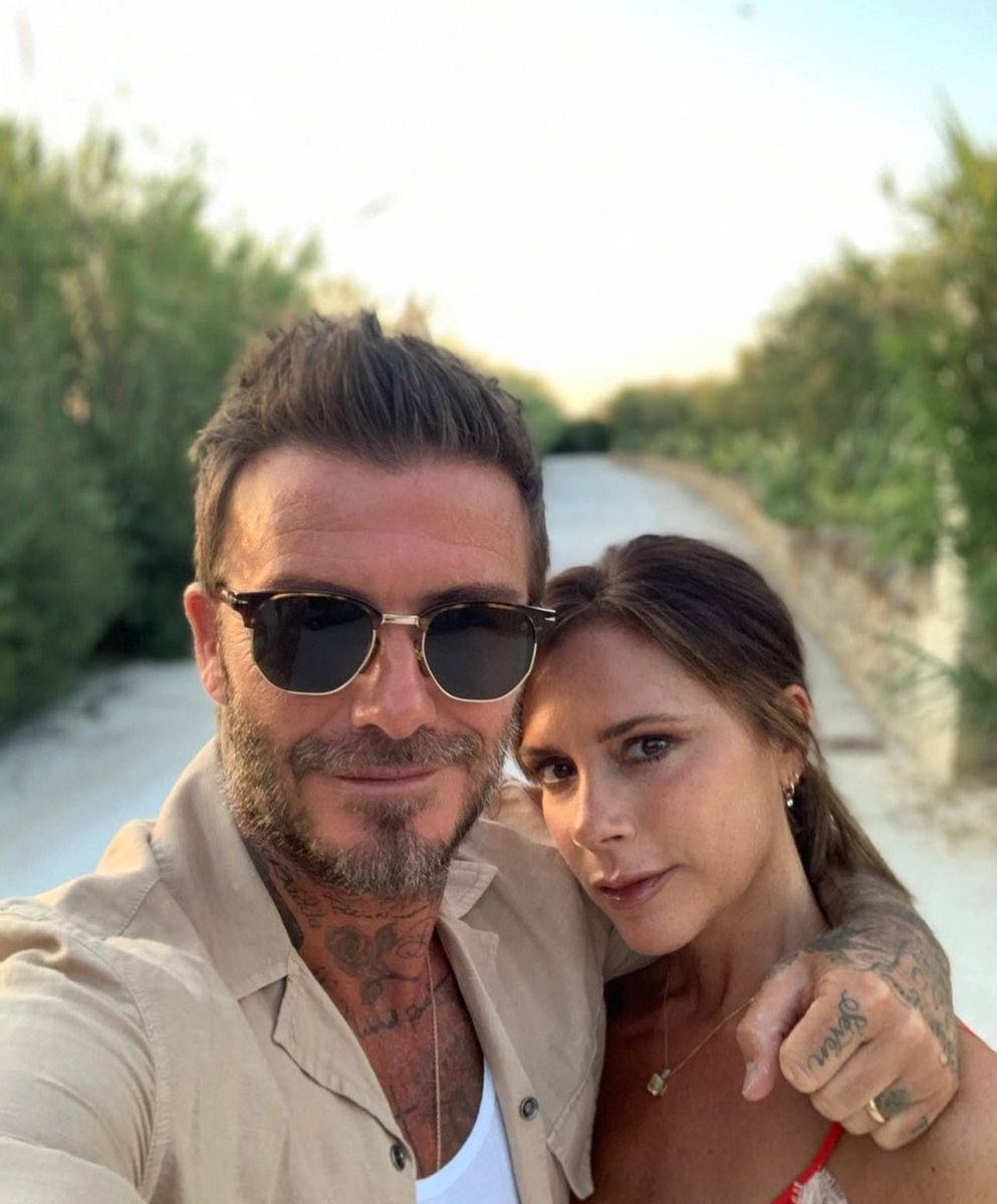 Chatapart_com's tweet photo. Welcome #DavidBeckham to Chatapart! ⚽️ #Beckham shares his life on Chatapart, you should too! Join Chatapart &amp; follow him👉https://t.co/OTzEOSGOxf
Be #free • Be #you • Be #fearless • Use #Chatapart
★
#football #soccer #soccerlife #celebrity #sports #athlete #socialmedia #life https://t.co/EG98ZMSmW3