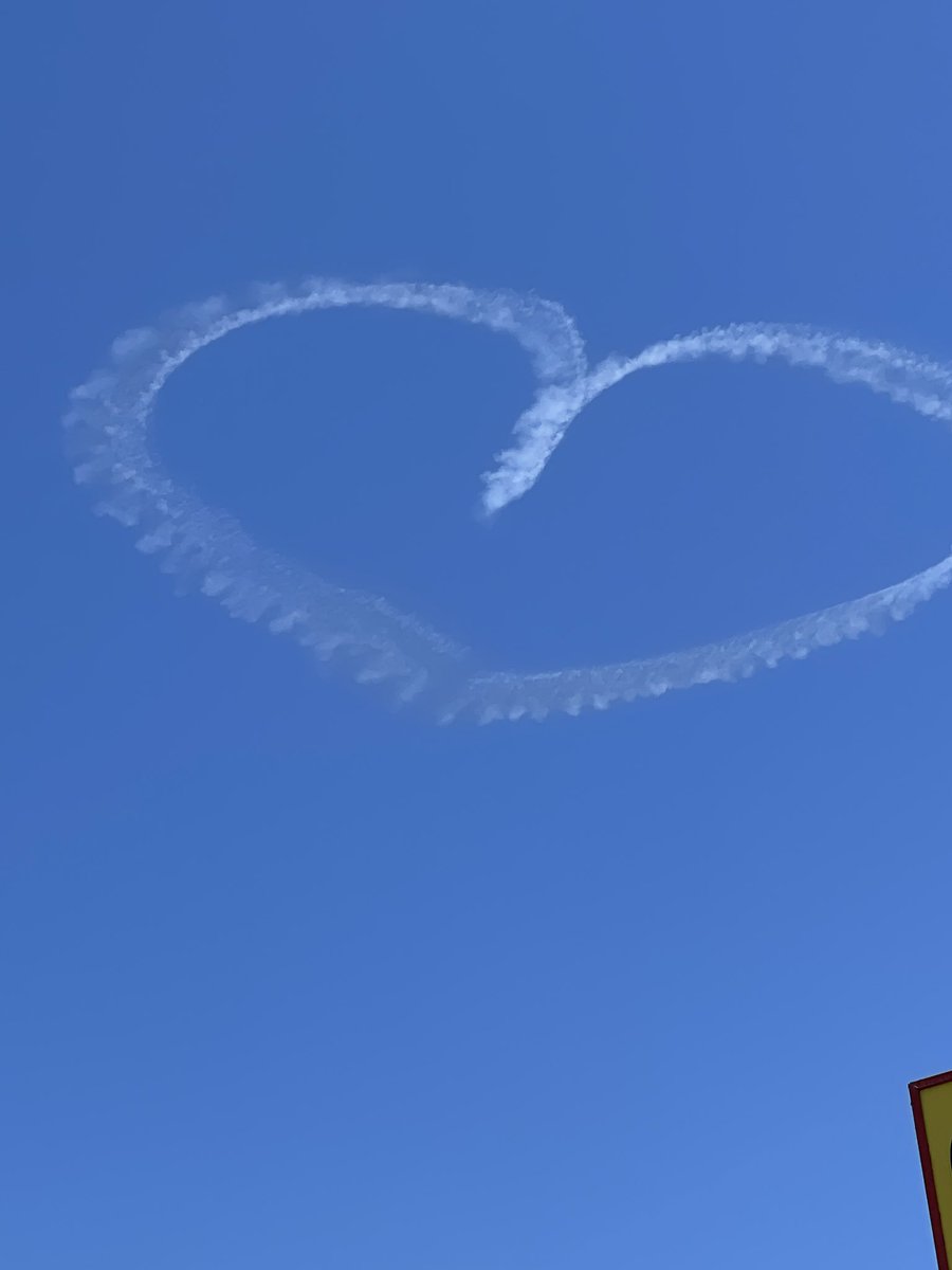 whgabby's tweet photo. @dj_davepearce Feeling the Trance Love From Los Angeles, CA!   Happy 4th of July!  Sending lots of Love to everyone around the globe!   #TranceFamily  #love #heart #bluesky #homeravetv https://t.co/UVkjIWTejH