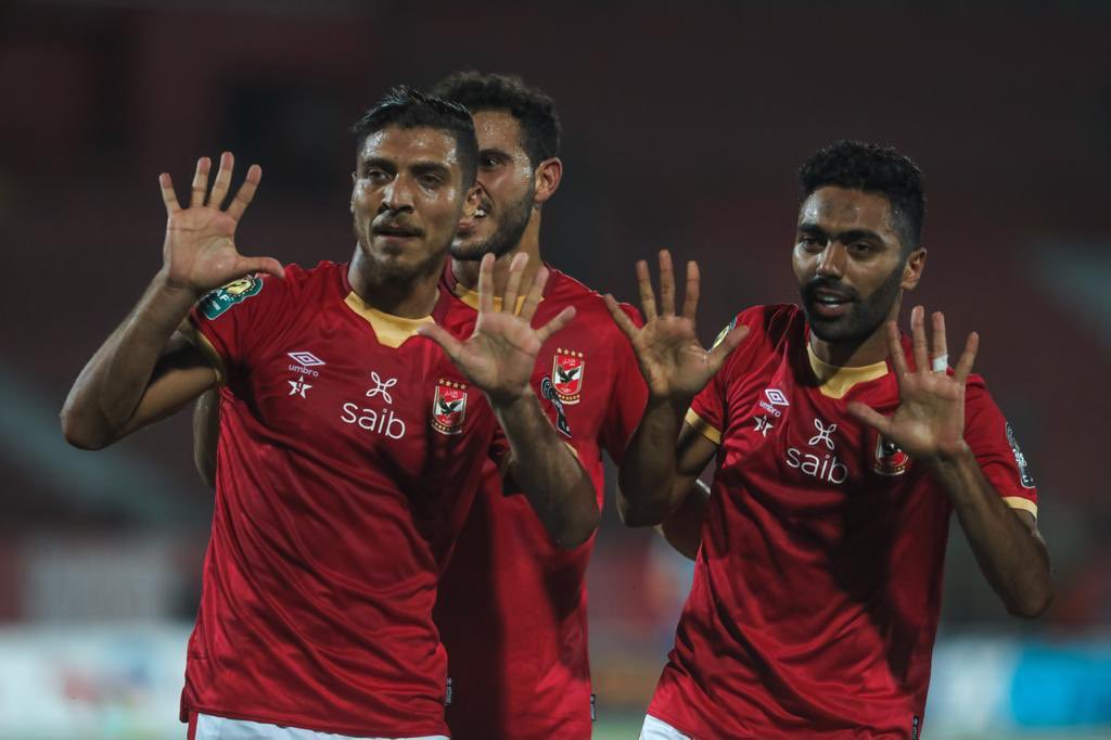 EyeAlAhly's tweet photo. تشكيل الأهلي لمباراة سموحة 🦅🔥

حراسة المرمى : محمد الشناوي

خط الدفاع : علي معلول، ياسر ابراهيم، ايمن اشرف، اكرم توفيق

خط الوسط : عمرو السولية، حمدي فتحي، محمد مجدي أفشة
خط الهجوم : محمد شريف، حسين الشحات، طاهر محمد طاهر
#يلا_يا_أهلي https://t.co/QtEfhDn0GJ