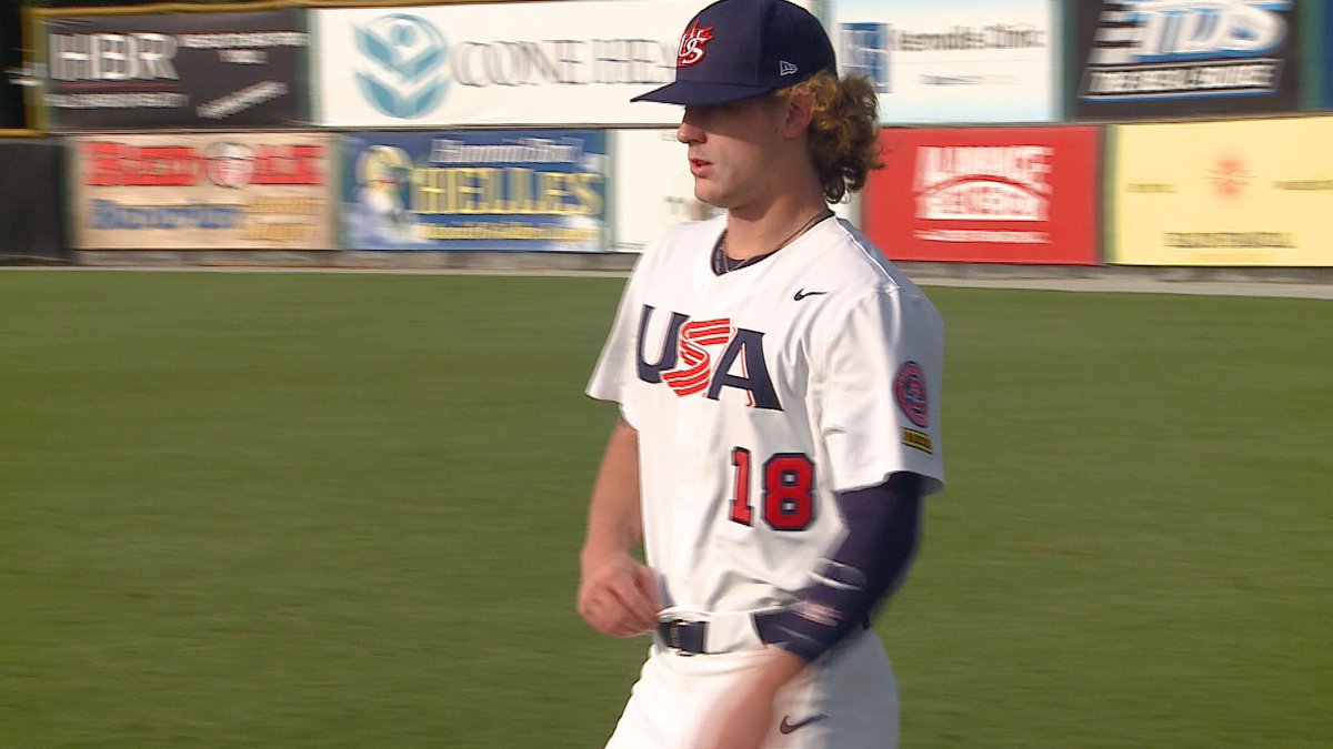 bhallphotog's tweet photo. .@DavieHSBaseball/@DavieAthletics alum &amp; @ECUBaseball pitcher @C_whisenhunt18 and @LHSBaseballTEAM/@LPAA_Pride alum &amp; @NCStateBaseball pitcher @chris_villaman were back in the Triad last night with @USABaseballCNT ....@WFMY @WFMYhss https://t.co/uUUURYlZ3E