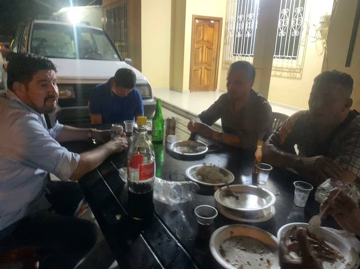 DianaAvellanEc's tweet photo. Tiempo de compartir con mis brigadistas, ahora somos la resistencia y estamos más unidos q nunca, para continuar en esta lucha de la revolución ciudadana @MashiRafael @LeoOrlandoA @rabascallcarlos https://t.co/kMfk79uEOf