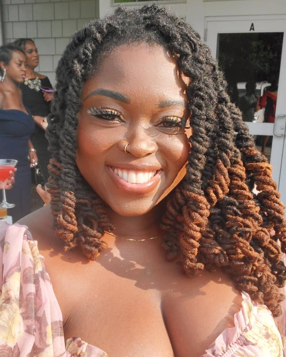 _MoneyMo's tweet image. My fav thing about my hair is that everyday is a good hair day, tbh.