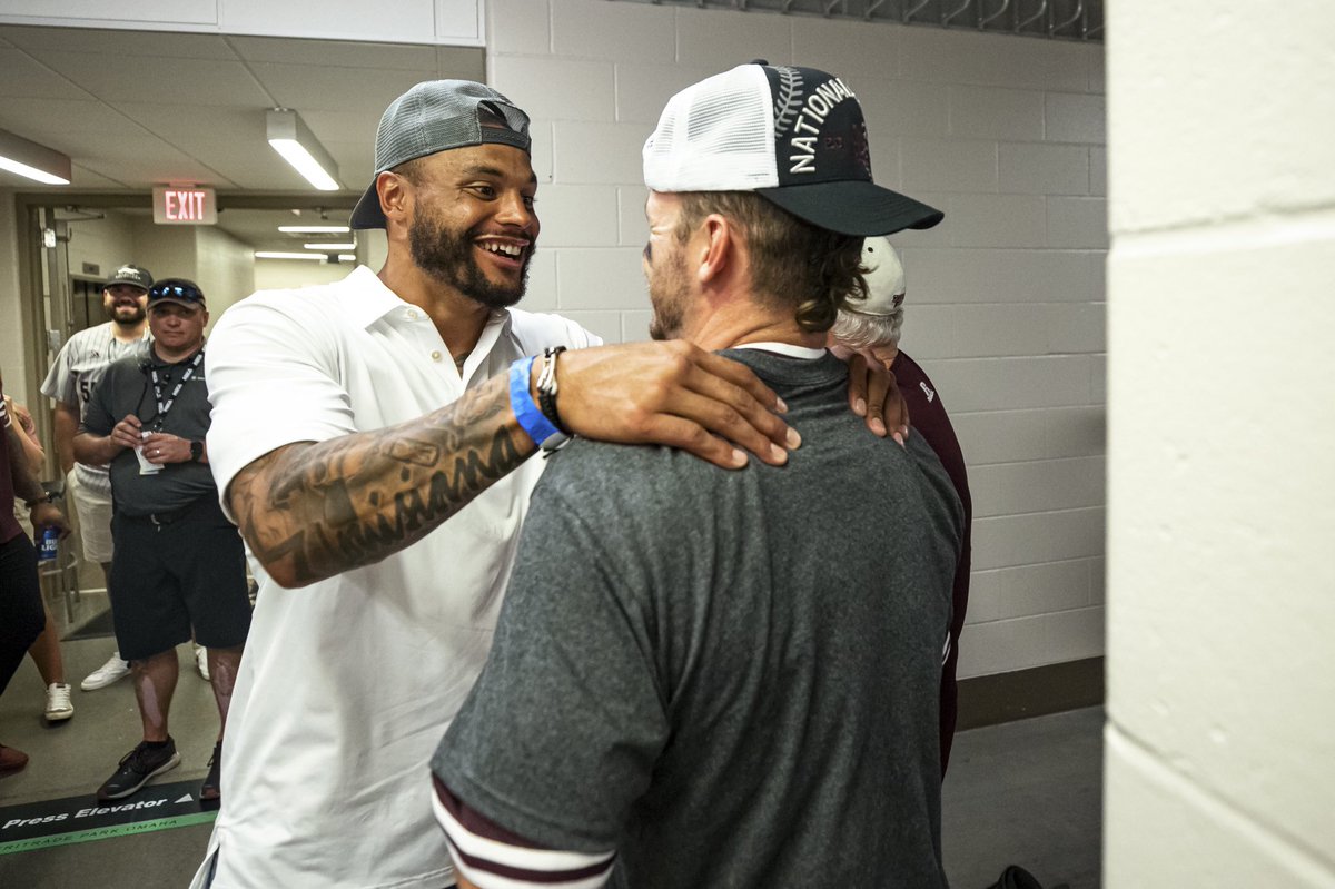 Legendary Duo 🤝 

#HailState🐶 | #OmaDawgs