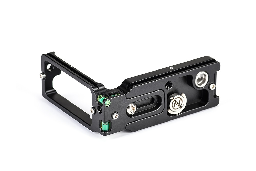 Sunwayfoto2's tweet photo. Introducing Two-piece Custom L-bracket for Sony ฮฑ1.
Model: PSL-ฮฑ1
More info: https://t.co/PW3aiXOaVQ
RRP: US$ 54.95
#sunwayfoto #sunwayfotopsla1 #lbracket #cameragear #cameraplate #news #sonya1 #sonyalpha1 https://t.co/cogUIGOsE9