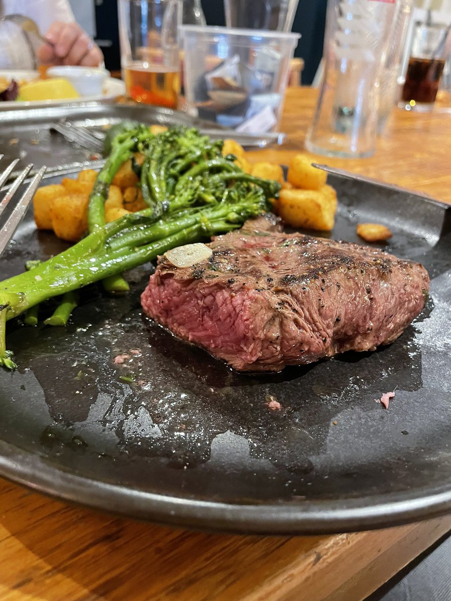 Perfectly cooked <a href="/finsbaygla/">FinsbayMilngavie</a> tonight! Wee happy 2nd birthday dinner out to Lachlan ♥️ he demolished his mac n cheese before demanding steak. Ma boy!!!!