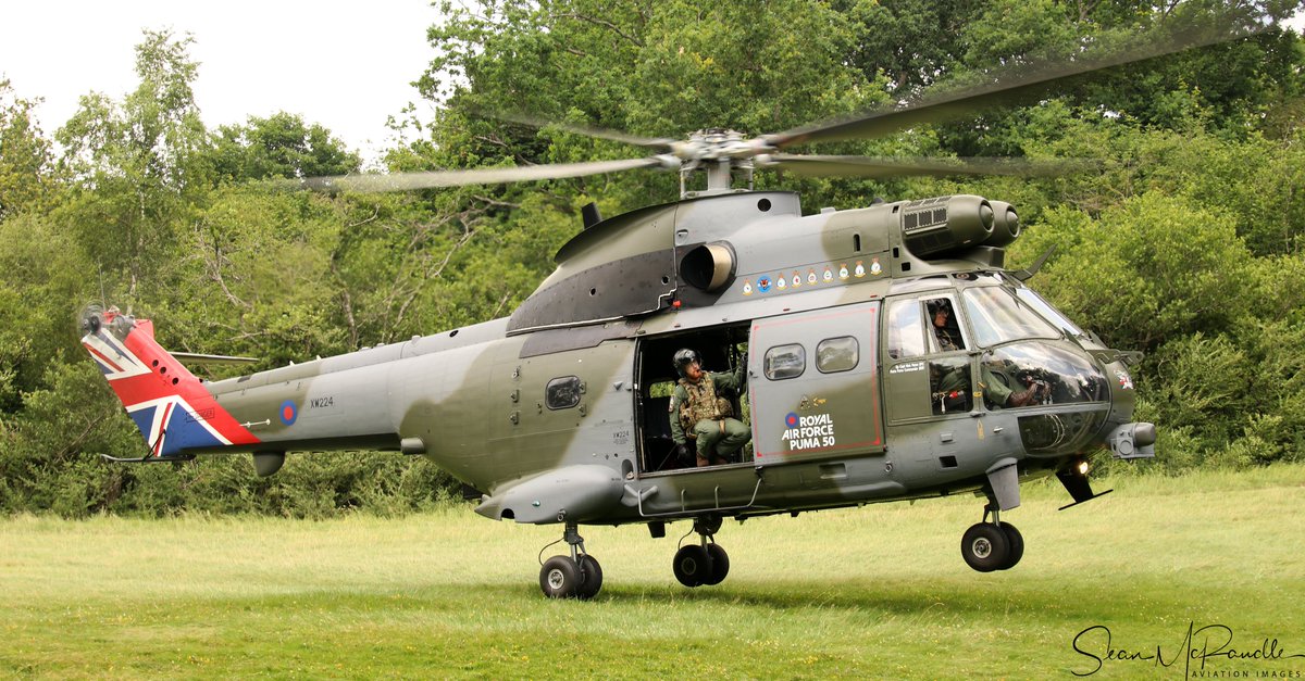 Voodoo1 Puma HC.2 XW224 wearing its new Puma 50th special scheme captured on its first outing on Friday.

<a href="/RAFBenson/">RAF Benson</a> <a href="/33SqnRAF/">33 Squadron RAF</a> <a href="/230SqnRAF/">230 ‘Tiger’ Sqn RAF</a> #puma50th