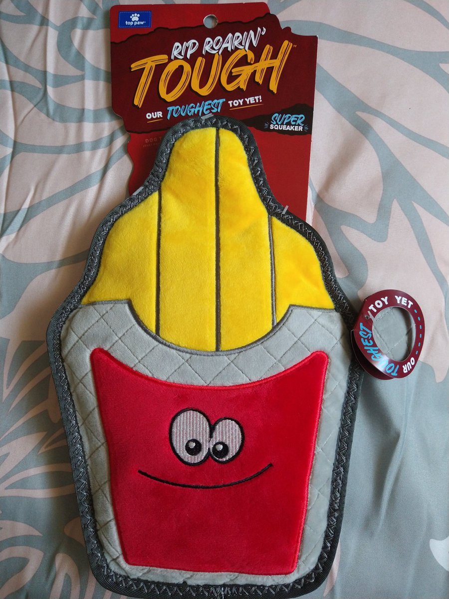 luciana_peter1's tweet photo. #tryitsampling @toppawpetproducts This Top Paw Rip Roarin' Tough French Fries Dog Toy - Squeaker toy is HUGE and squeaky and it's really funny to watch our dog play with it! This toy, keeps him busy with all day! #toppaw @PetSmart #petsmart
Read👇
https://t.co/CxiaVhXjNJ https://t.co/aWiWSxE7uU