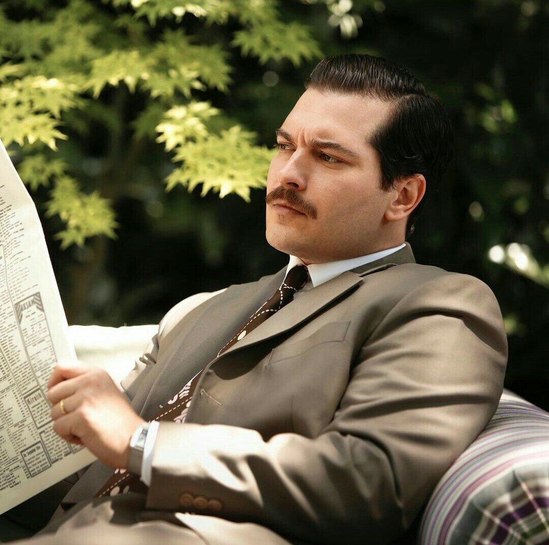 Semih Ateş Bey napıyorsunuz?

#Yeşilçam #ÇağatayUlusoy #BluTV #SunsetFilm #Yeşilçamsezon2