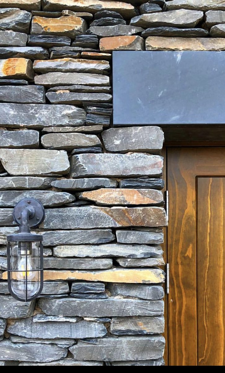 mchljhnmcgrr's tweet photo. I love the combination of natural stone with simple timber detailing. The black barn light adds a contemporary twist to this modern farmhouse.
#designinspo #farmstead #landscape #gardens #exteriordesign #naturalstone #timber #barnlights #countryliving #ruraldesign #architecture https://t.co/NkdKeTcqS6
