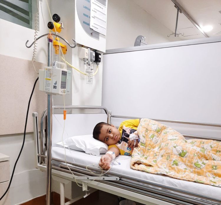 sritulasimca's tweet photo. @Actor_Siddharth Please retweet this. Pls save Mahiraj Bhowmik, an 8 yr old child from Tripura who is Battling cancer for the second time and lesser chances of survival as his transplant is getting delayed. Needs time bound treatment for his survival. Pls save this innocent life. https://t.co/6wIpM92jrH