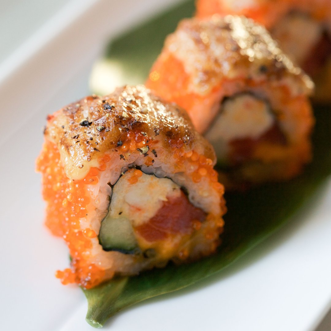 Unforgettable // They say that classics never go out of style, and our Miku Roll perfectly embodies that expression. 

Tap the link below to place an order for pick-up or delivery or make a reservation for al fresco dining. 

>> linktr.ee/mikutoronto