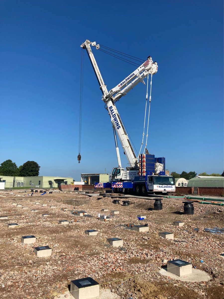 HeavyLiftHQ_'s tweet image. Baldwins Crane Hire, Mobile Crane installing Modular Buildings

📸 DLH Lifting Services @BaldwinsHEAVY #ModularBuildings #PremierModular #Portakabin #IntegraBuildings #ElliottBuildings #CatFoss #NHS #Education