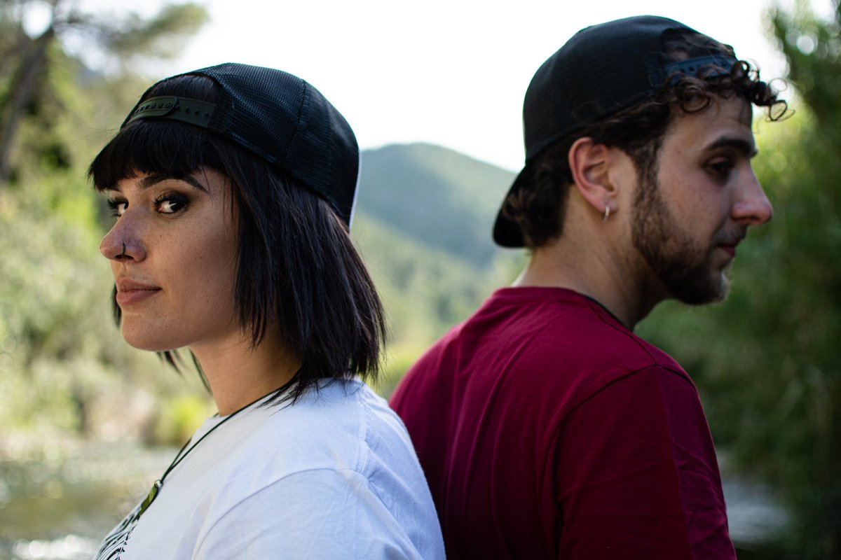 🔥Buenas familia! Hoy nos toca presentaros nuestros modelos con las gorras de Malonda! 🔥
.
👉 Recordad que podéis adquirirlas en nuestra tienda web!!malondarock.es

#Rockvalencia #malondarock #productosmalonda #gorrasrock #musicaendirecto