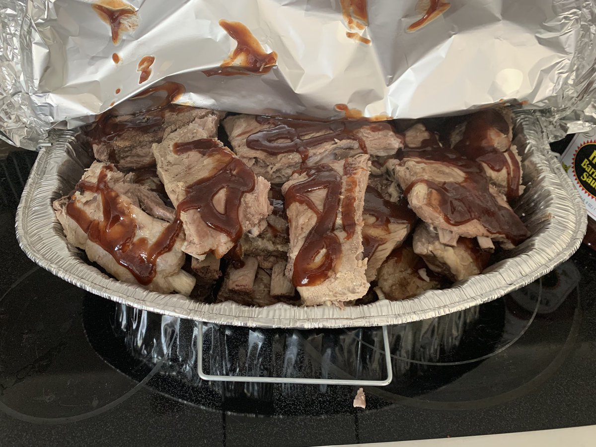 NaanDerthaal's tweet photo. If you don’t post pictures of the meat you’re cooking for a summer holiday, are you even a dad?
#ribs #dadlife #hashtag #whiteNewBalance #calfhighwhitesocks #heyslugger #TheyllLetAnyoneInHere #WatchOutForThisGuy https://t.co/zJCu3qWRHw