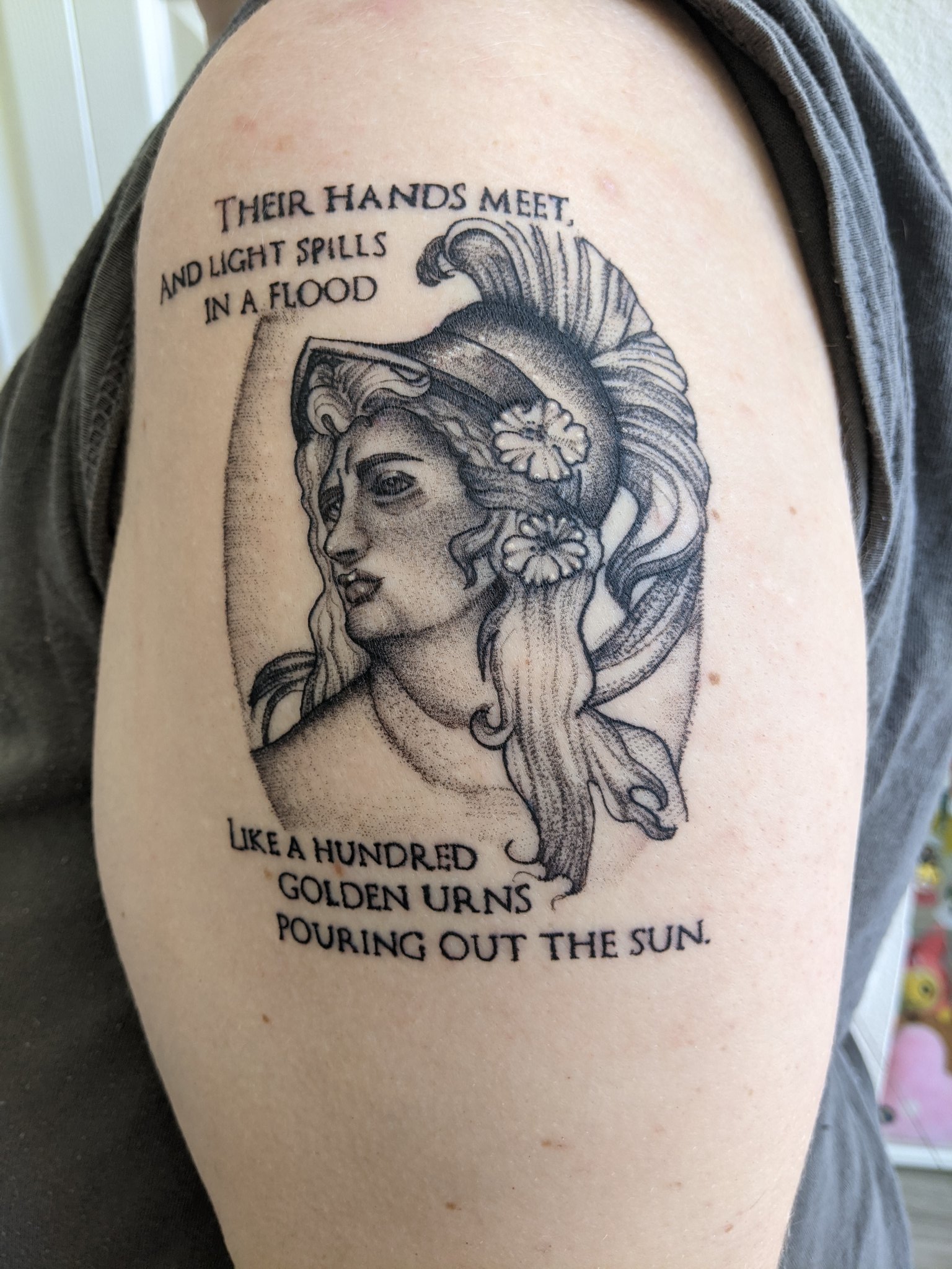 Uzivatel Frances She Her Na Twitteru I Got My First Two Tattoos The Other Day Achilles On One Arm And Sappho On The Other I Wanted It To Symbolize Solidarity Between Queer Men