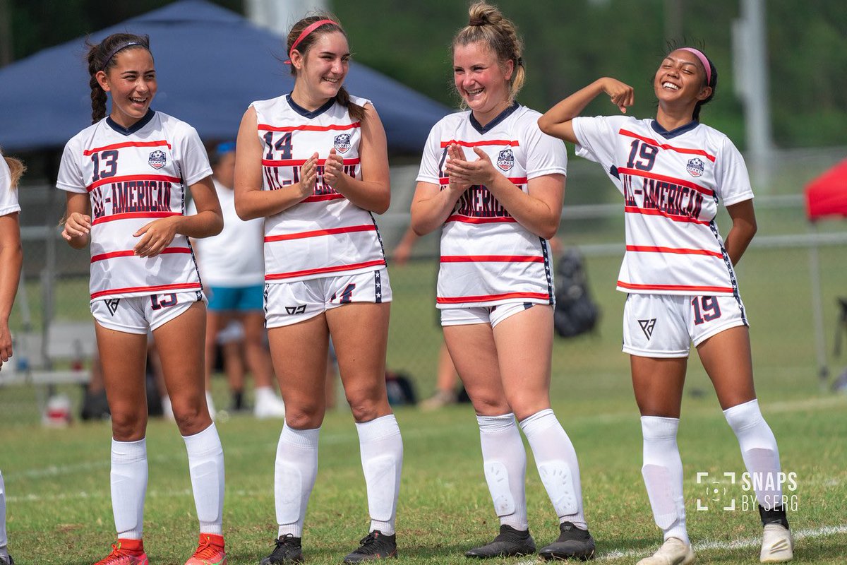 AjelKalea's tweet photo. Happy 4th of July y’all!!❤️⚽️💙
@SEAllAmerican @PrideAthletics1 https://t.co/QXWQ8FHzlI
