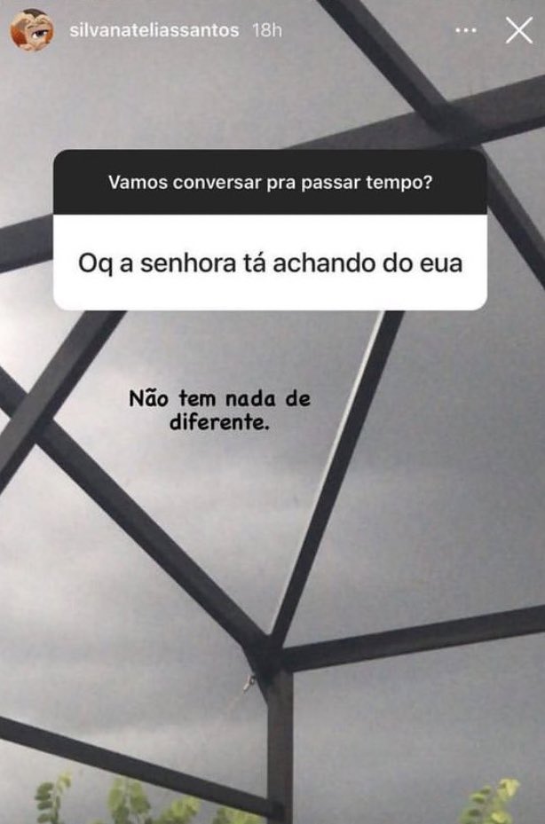 paiva's tweet photo. sinceramente eu quero muito que a minha filha seja uma larissa manoela 2.0 pq eu poderia tranquilamente viver num futuro reclamando da vida por estar insatisfeito e entediado em orlando 🙏 https://t.co/5CMAY1Od1c