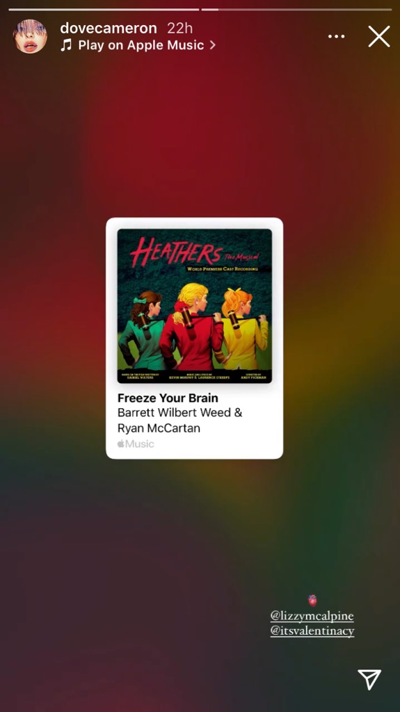 LovelyRove's tweet photo. @DoveCameron posted @ryanmccartan’s #FreezeYourBrain along with an anatomical heart emoji on her Instagram stories! 😍 https://t.co/1cIj5Q61BT