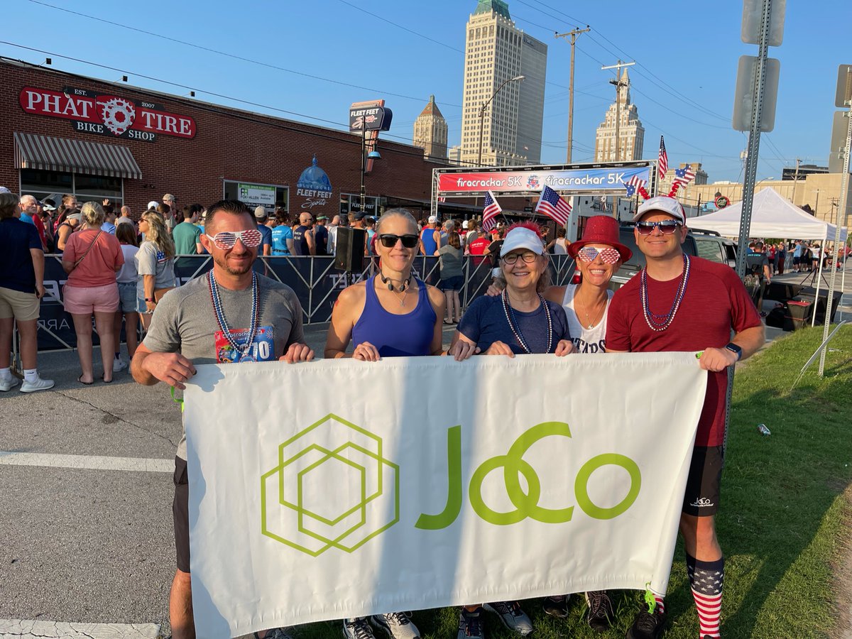 JoCorecruiting's tweet photo. The JoCo race team was up early this morning to beat the heat and compete in the Firecracker run! #5k #healthylifestyle @FleetFeetTulsa https://t.co/FCMzx7SE7n