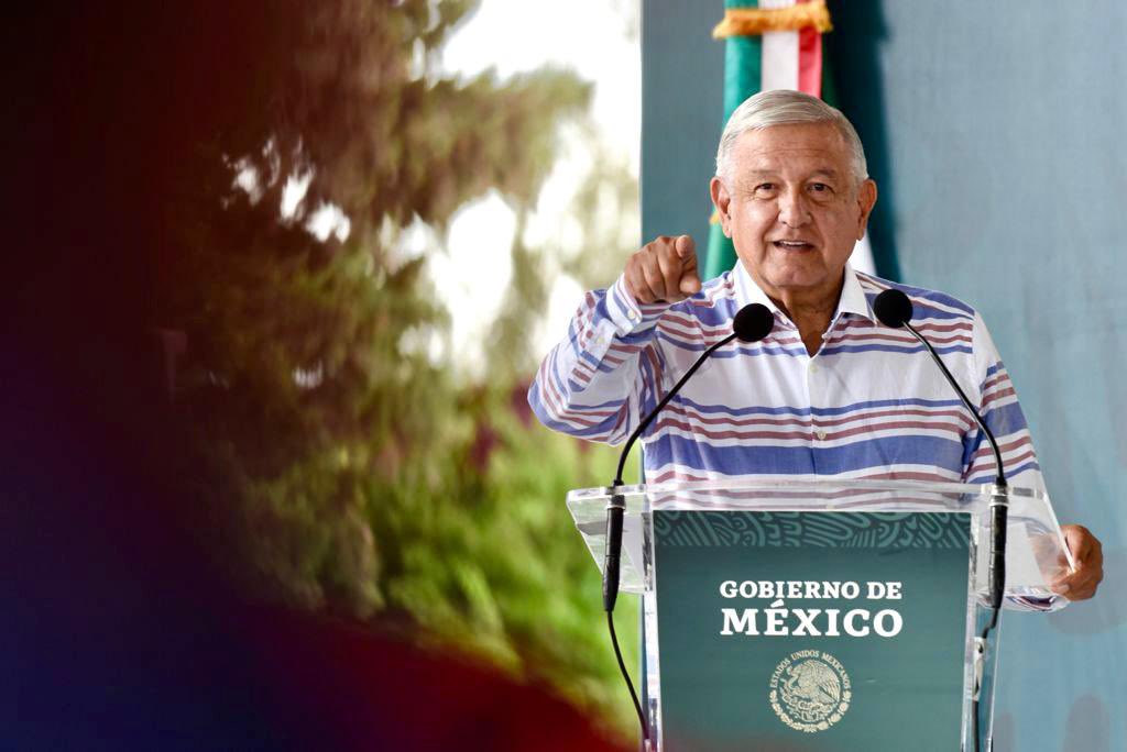 LuisaAlcalde's tweet photo. En #Cananea, cuna de la Revolución, existe una deuda histórica con la comunidad minera. Por instrucción del Presidente @lopezobrador_ presentamos un Plan de Justicia en 5 ejes:

1. Justicia laboral 
2. Seguridad social 
3. Bienestar
4. Mejoramiento urbano 
5. Salud ambiental https://t.co/Uu1U3cPcd7