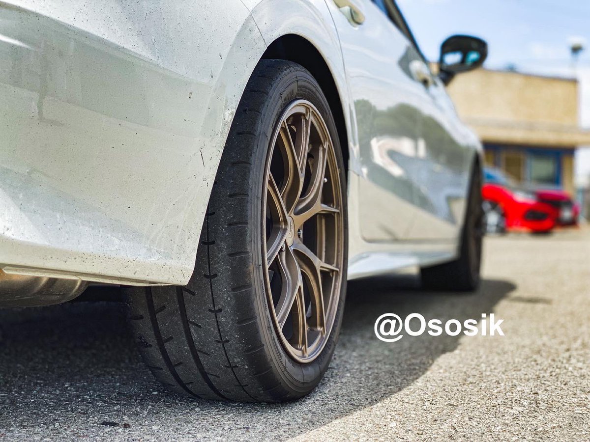 OsosikMedia's tweet photo. We tracked the new 2022 @Honda Civic Touring. Just need some @HondaRacing_HPD goodies.

#honda #civic https://t.co/6UaBxGbYxN