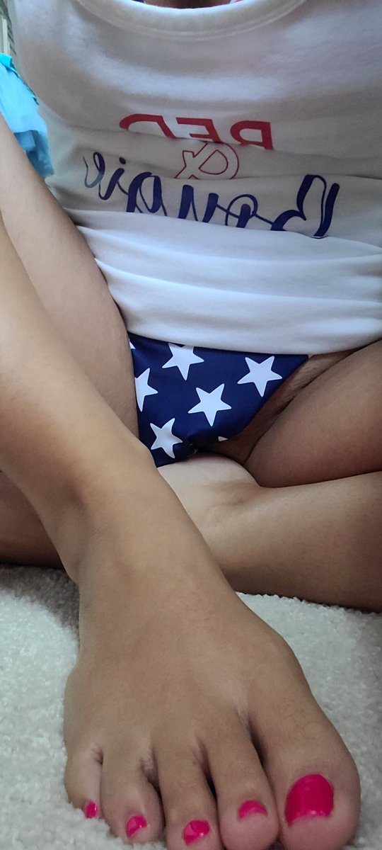 jackeeadler's tweet photo. Happy 4th of July! Happy birthday, America!

#4thofJuly #America #feelgoodfeet #letsplay #offeet #feetoftwitter #jackeeadler #onlyfans #comeplaywithme https://t.co/qnNpeeVayq