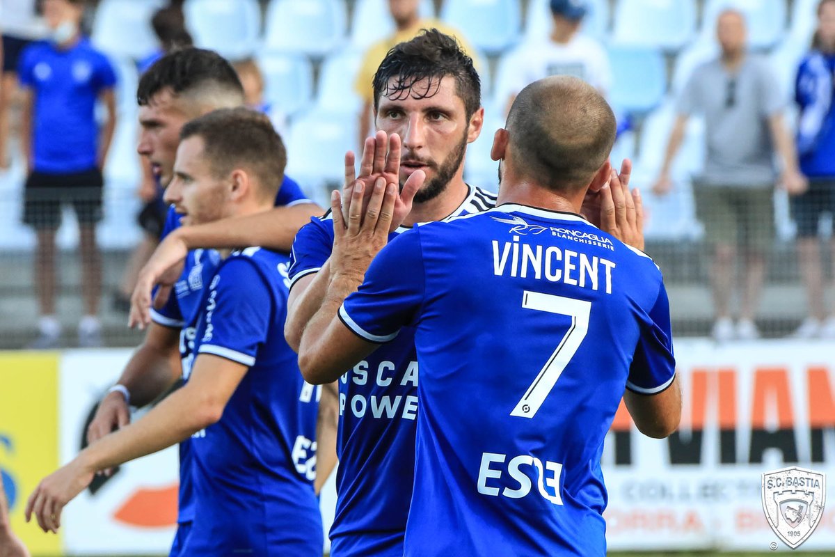 SCBastia's tweet photo. #SCBFCBB | 1️⃣-0️⃣
Vittoria per stu primu scontru di priparazione ! ✌️
I ritratti 📸 https://t.co/WKaMNJWflJ
