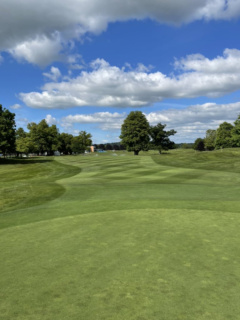 DeanOConnell11's tweet image. Amazing week volunteering at the Irish open ☘️☘️ Golf course was unbelievable, credit to all the staff and volunteers!! Tough week but well worth it 👍@DDFIrishOpen @mountjuliet
