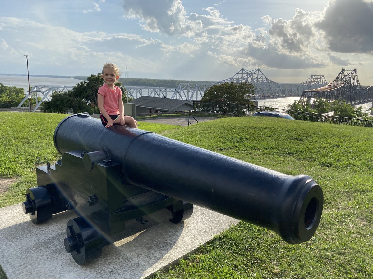 ChadAdvice's tweet photo. Explored Vicksburg on our way to Florida! #GCISDonthemap #teachingTexas https://t.co/z8cwWgT5zr