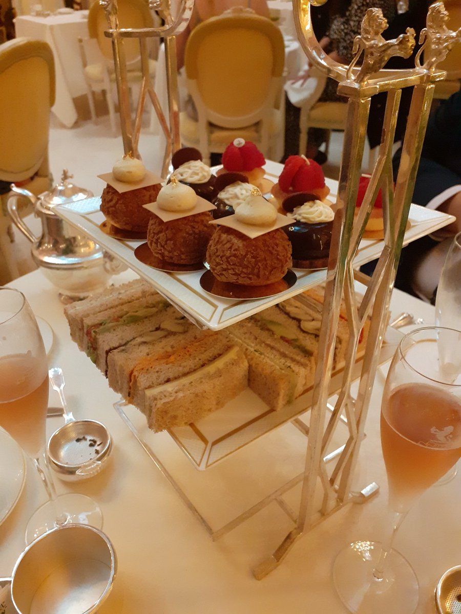 Celebration Afternoon Tea <a href="/theritzlondon/">The Ritz London</a> 😍