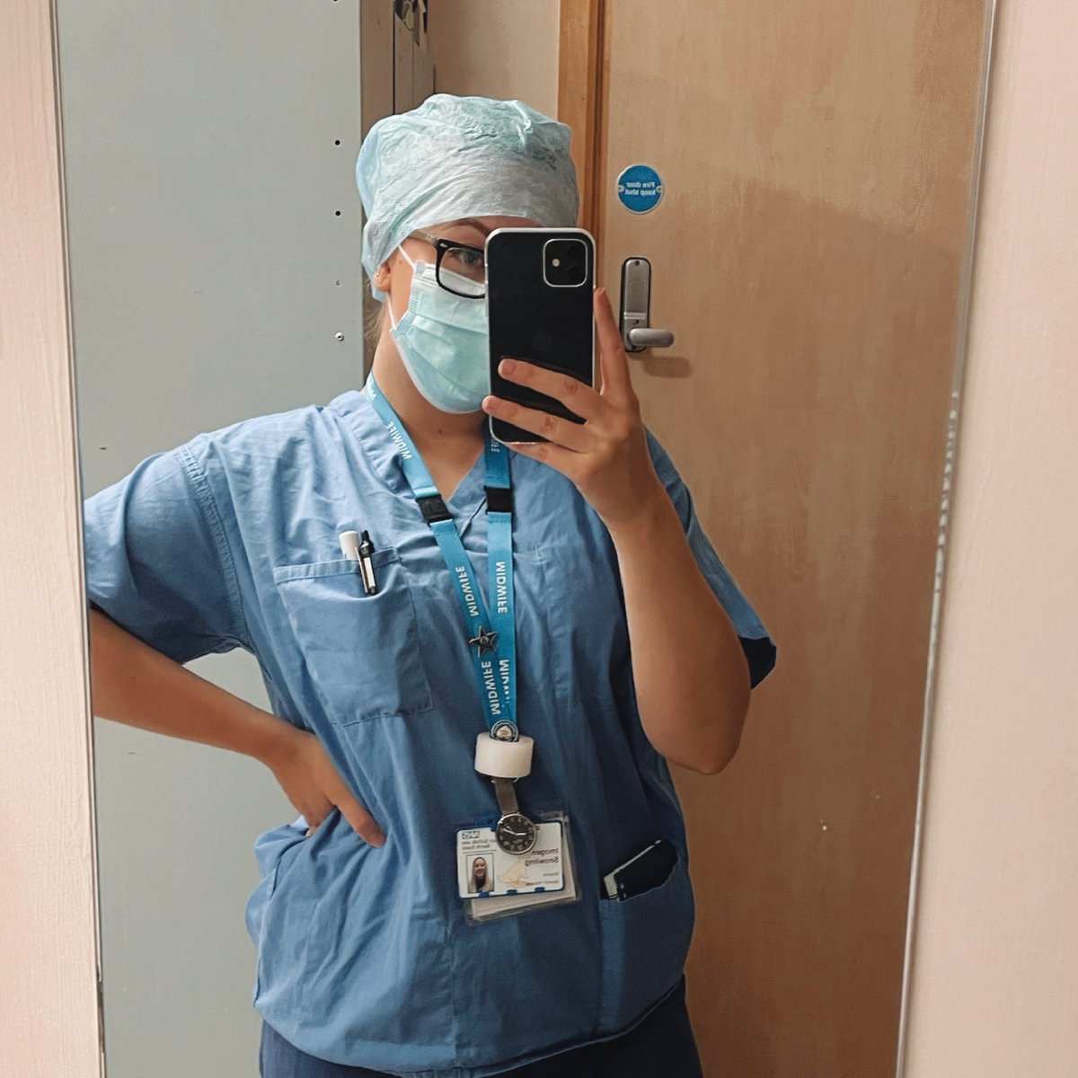 imogensnowlingg's tweet photo. Only ever post about my job but how could I not when it’s the best job in the world🤍 https://t.co/91YDbZKJ7T