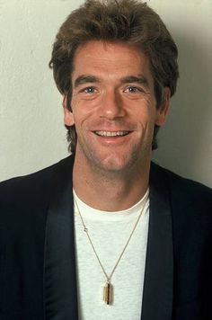 Happy Birthday  Huey Lewis 