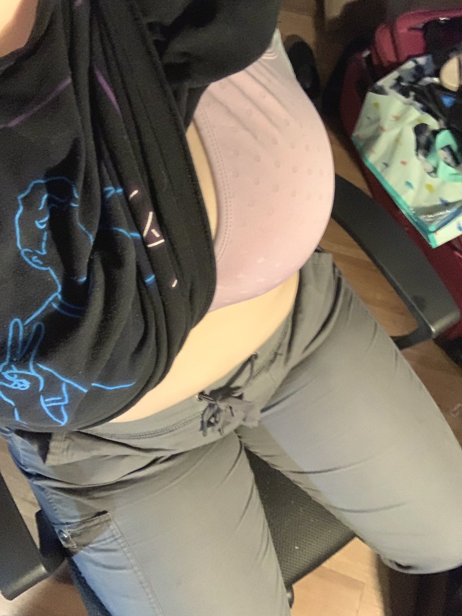 DangerSquish's tweet photo. I canβt decide if this bra is too small. Thoughts?
#shirtless #bra #boobs #boobpics #brapics #breasts #breastpics #pinkbra #cleavage #thighs #thighpics #sellingcontent #buyingcontent #cashapp https://t.co/yhgnJvcCOH