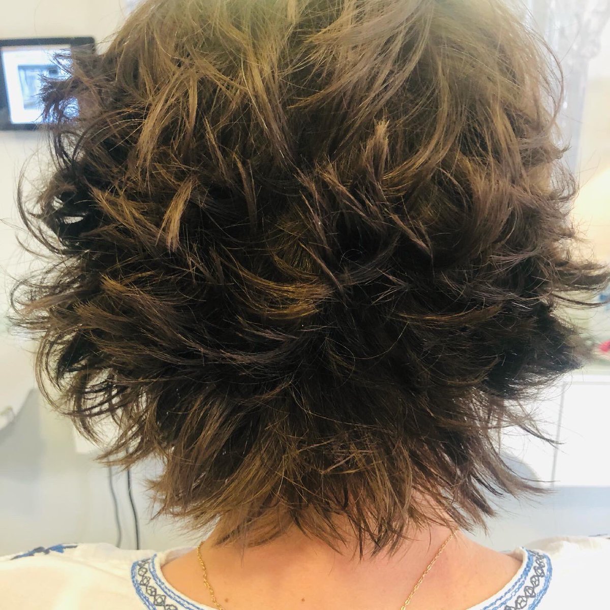 realdannimorgan's tweet photo. A massive thank you to Louisa head stylist and manager at @buzbyandblue in Chichester for my hair - you guys are awesome ~thanks for having me 💓#buzybyblue #buzybyandbluehair #hair #brand #razoring #style #kmshairplay #drywax #kmshairplaymoldingpaste #chichester #daniellemorgan https://t.co/6PfyHMM9UI