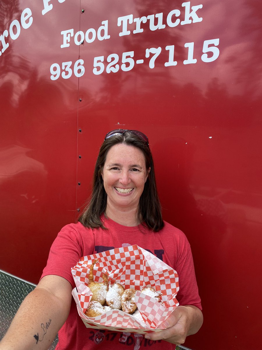 Food Truck Selfie….4th of July fun! Fried Oreos!  #creightonsummerfun