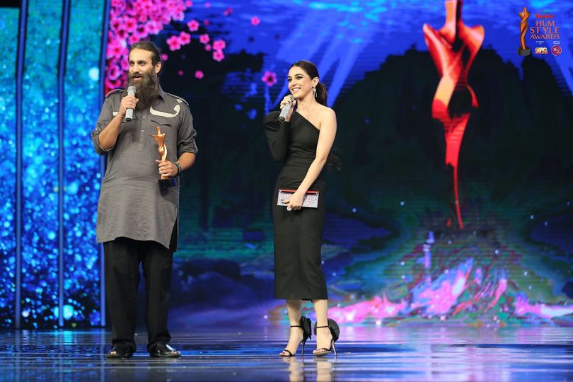 The Kashmir Hum Style Awards Most Stylish Performer 2020 is Presented By Maya Ali and Ali Noor!
Stay Tuned For More Updates On Kashmir Hum Style Awards!
#KHSA21 #KASHMIRHUMSTYLEAWARDS #GFCFans #MoizGurr #GourmetFoods #HSA21 #HSA