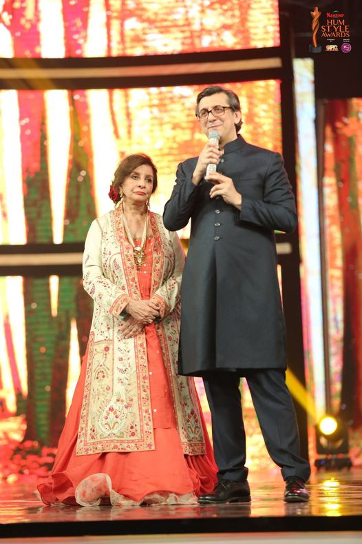 Duraid Qureshi CEO Hum Network Made a Speech at the Kashmir 5th Hum Style Awards and Thanked The Healthcare Workers for

Stay Tuned For More Updates On Kashmir Hum Style Awards!
#KHSA21 #KASHMIRHUMSTYLEAWARDS #GFCFans #MoizGurr #GourmetFoods #HSA21 #HSA