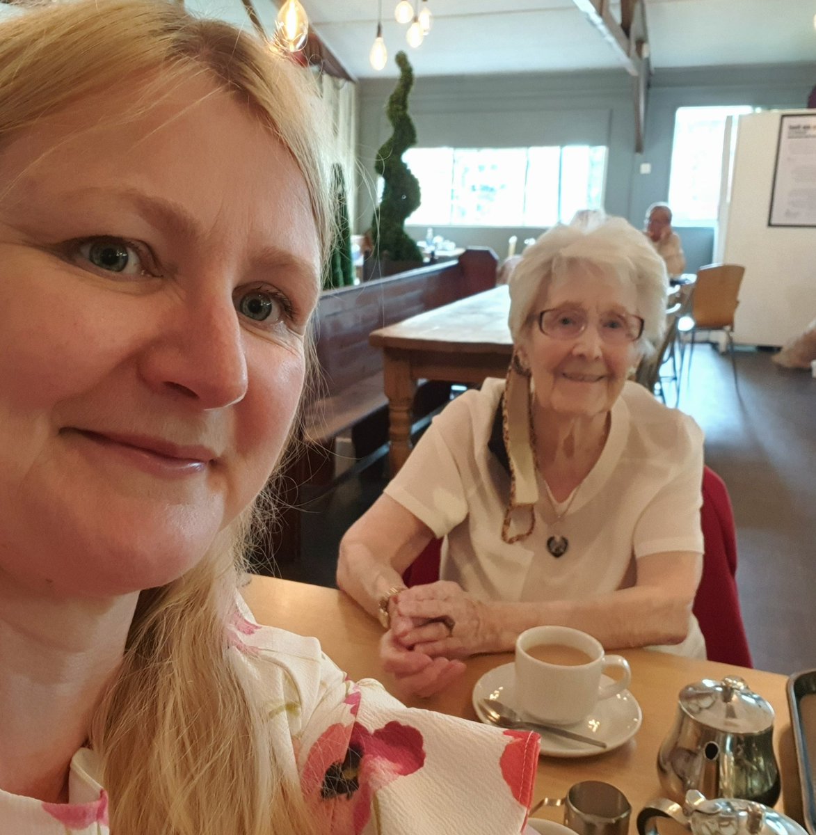 NancyFielder's tweet photo. We've been waiting 18 months for this! At 99 and a half, Kathleen is still going strong after a miserably lonely lockdown like so many elderly Sheffielders. I learn something new every time we meet 🥰 #womenofsteel #friends #ladieswholunch https://t.co/6DFrJc9hx0