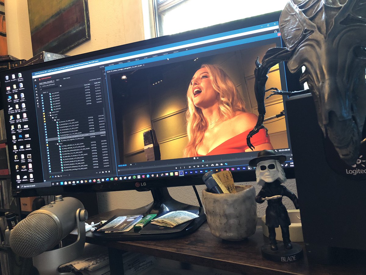 CreativeCortex's tweet photo. Reviewing and logging footage my team captured from our shoot last week @EastWestStudio for @ImperativaRecs featuring singer Lindsay Solonycze Thanks to    
@chuckcirino, his son Eli Cirino and @VPPsocial https://t.co/Pngt1p1jT9