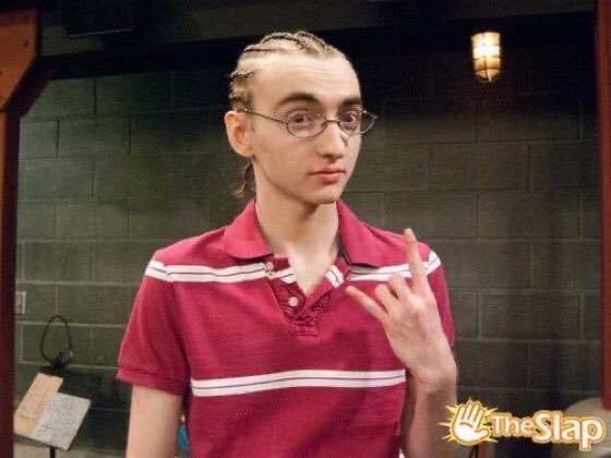 sb_297's tweet image. brad when he saw rachel walk in #loveisland