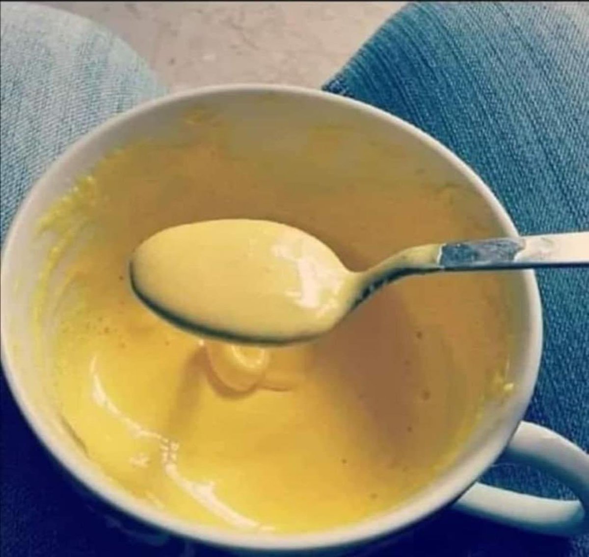 Aurelio S Tweet Noi Che Da Piccoli La Mamma Ci Faceva L Uovo Sbattuto Con Lo Zucchero Dicendo Mangia Che Ti Fa Bene Ti Da Energia Quanti Di Noi Sono Cresciuti Mangiando L Uovo