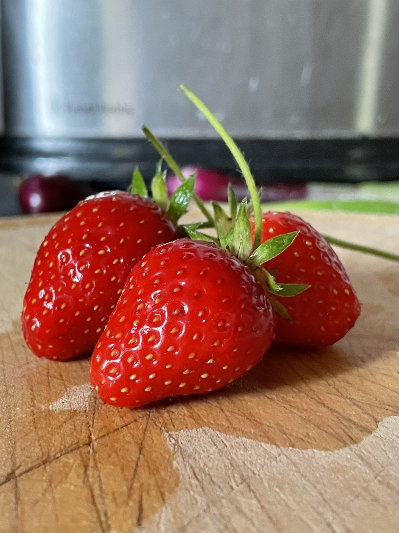 Alastair Robert McKinlay (he/him) on Twitter "Strawberry Sundays.. ☀️🌈