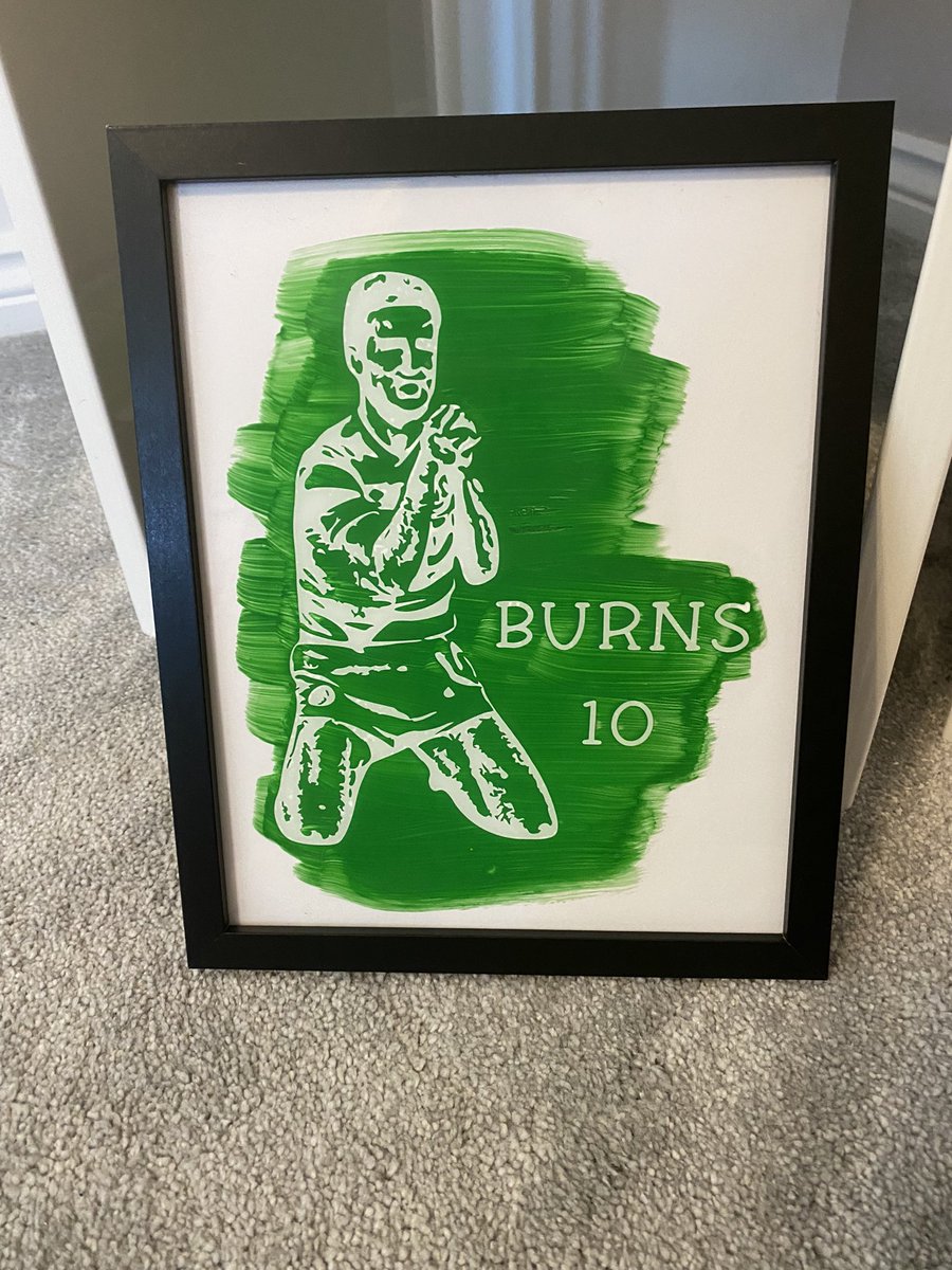 “When you pull on that jersey you're not just playing for a football club, you're playing for a people and a cause.”

shelbeescreations.myshopify.com/products/tommy…

#TommyBurns 💚